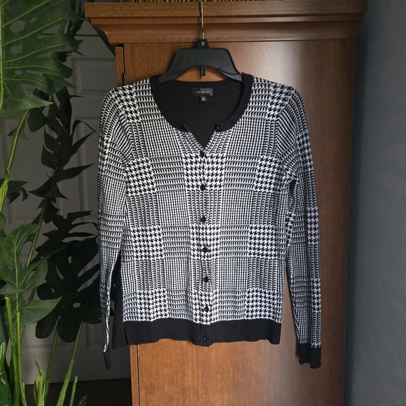 The Limited Black and White Houndstooth Pattern Cardigan Sweater XS - Picture 1 of 6